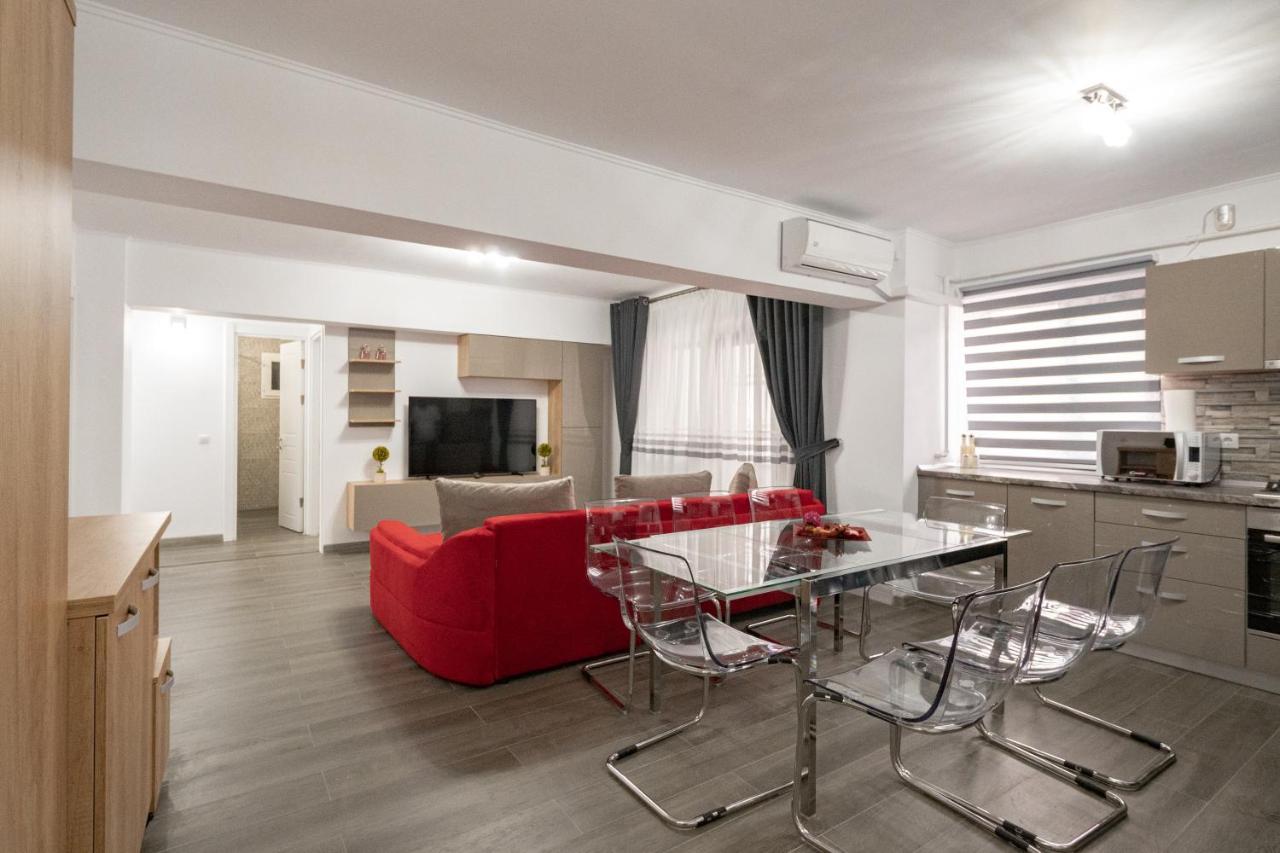Luxury Ultracentral Piteşti Exterior foto